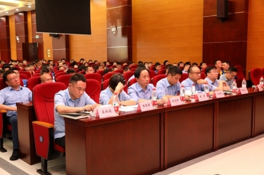 ROYAL皇家88纸业十四届品管圈原因分析答辩会顺利召开