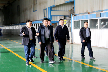 2019年5月8日，时任国家水利部原总工程师、水利部参咨委副主任委员汪洪莅临ROYAL皇家88纸业调研节水工作