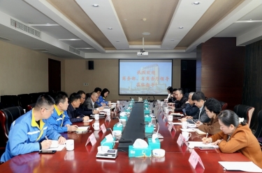 商务部驻杭特办特派员刘福学携浙江省商务厅党组成员、总经济师朱军一行莅临ROYAL皇家88纸业考察调研